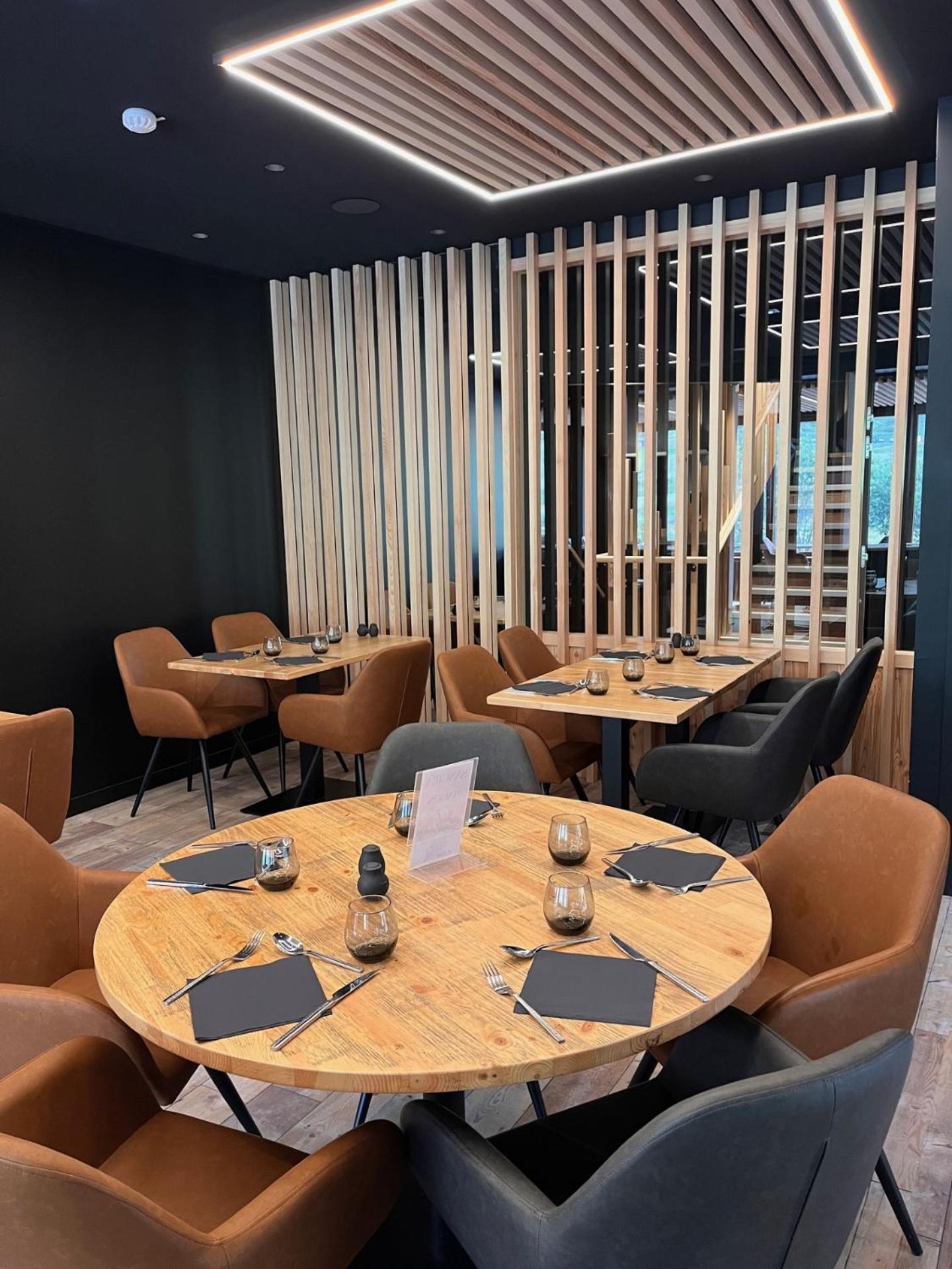 Hotel Du Puy Ferrand , Restaurant La Table De L'Ours لو مونت دوري المظهر الخارجي الصورة