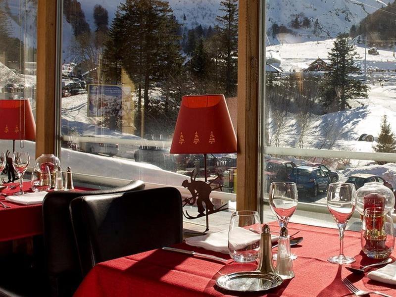 Hotel Du Puy Ferrand , Restaurant La Table De L'Ours لو مونت دوري المظهر الخارجي الصورة